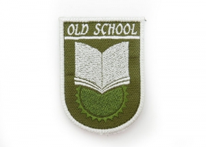 Шеврон "OLD SCHOOL" 2 (вышивка)/белый на оливе/размер 57х78 мм/
