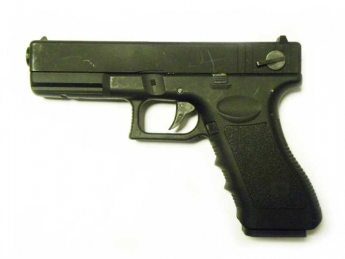 Страйкбольный электро пистолет CYMA Glock18C