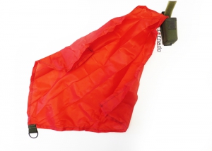 Tornado Airsoft Подсумок опознавательный с красным платком (50 х 50 см) /EMP