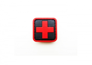 Шеврон с крестом "Медицина" 8 /красный на черном/ размер 30х30 мм       